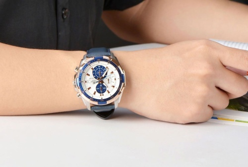 Часы наручные CASIO EFR-539L-7C фото 2