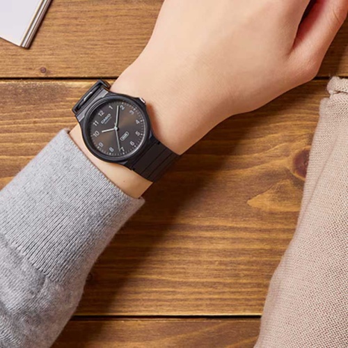 Часы наручные CASIO MQ-24B-1B фото 2